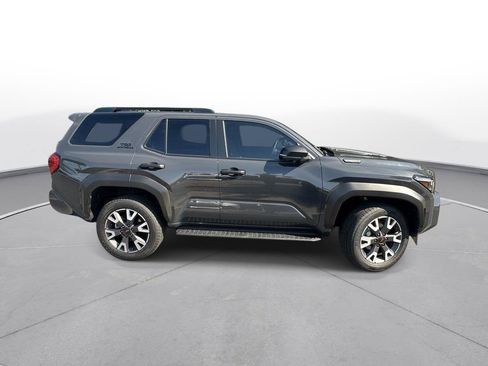 Used 2025 Toyota 4Runner TRD Off-Road Premium AWD/4WD image 5
