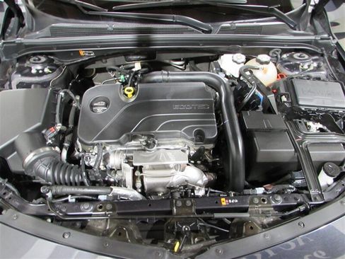 Used 2023 Chevrolet Malibu LT image 31