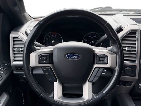 Used 2017 Ford F250 Platinum w/ Platinum Ultimate Package image 16