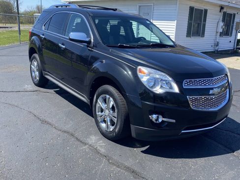 Used 2010 Chevrolet Equinox LT w/ Chrome Appearance Package image 3