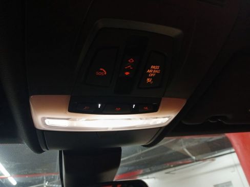 Used 2019 BMW X6 xDrive35i w/ M Sport Package image 39