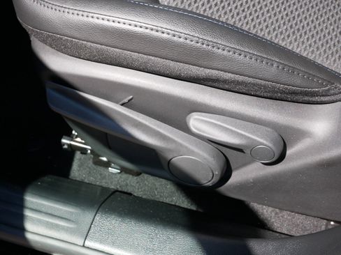 New 2026 Jeep Compass Latitude AWD/4WD image 13