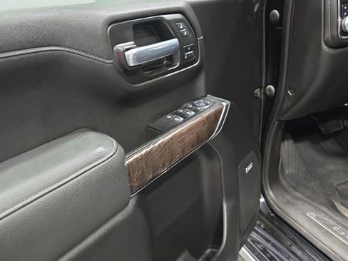Used 2021 GMC Sierra 1500 Denali w/ Denali Ultimate Package image 8