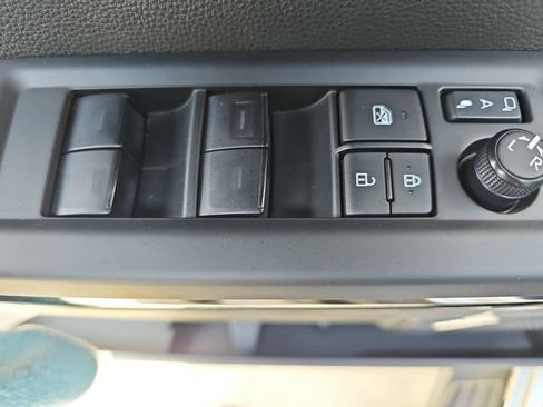 Used 2025 Toyota Tundra Limited RWD image 28