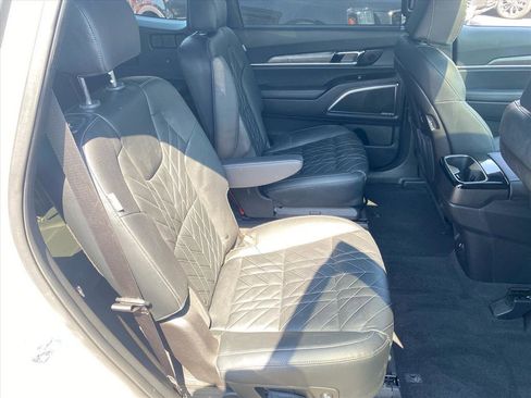 Certified 2023 Kia Telluride SX X-Line AWD/4WD image 28