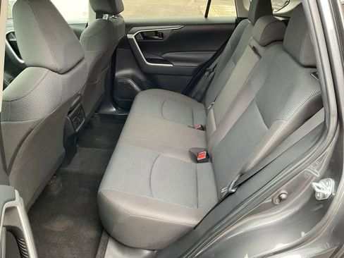 Used 2023 Toyota RAV4 LE FWD image 20
