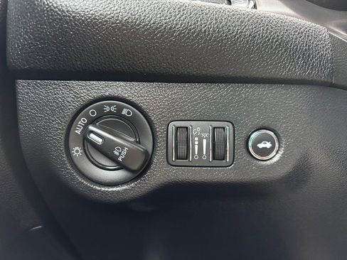 Used 2022 Dodge Challenger GT w/ Blacktop Package image 22