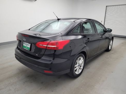 Used 2017 Ford Focus SE FWD image 9