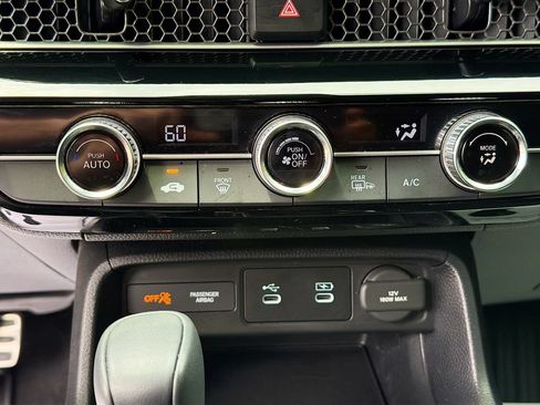 Used 2025 Honda Civic Sport image 17