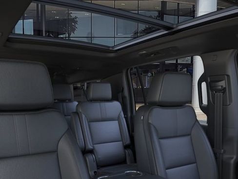 New 2026 Chevrolet Suburban RST w/ Comfort Package AWD/4WD image 24