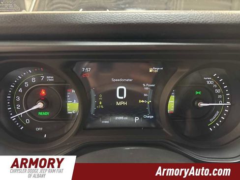 Used 2024 Jeep Wrangler Willys image 14