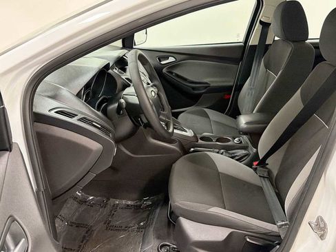 Used 2014 Ford Focus SE FWD image 13