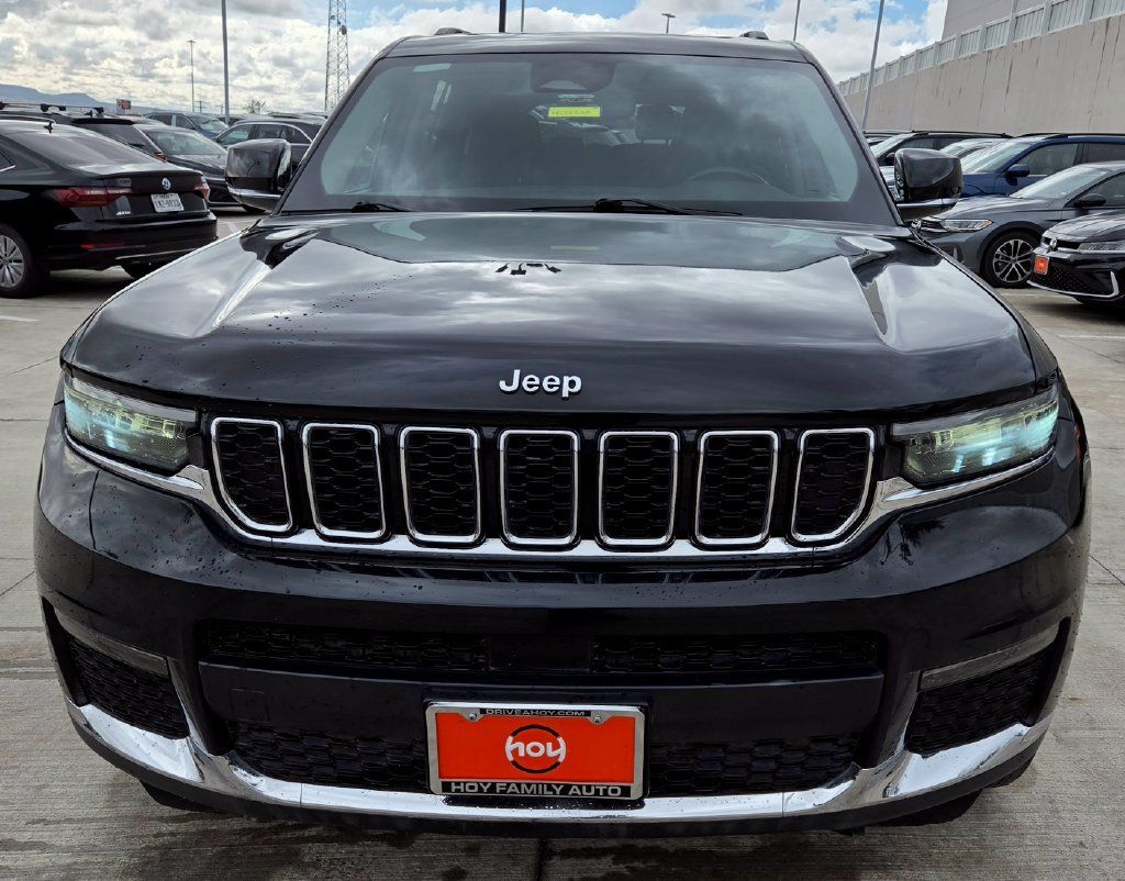 Used 2021 Jeep Grand Cherokee L Limited AWD/4WD image 4