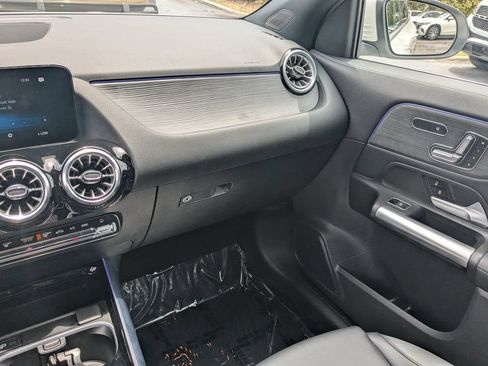 Certified 2023 Mercedes-Benz GLA 250 4MATIC w/ Premium Package image 4