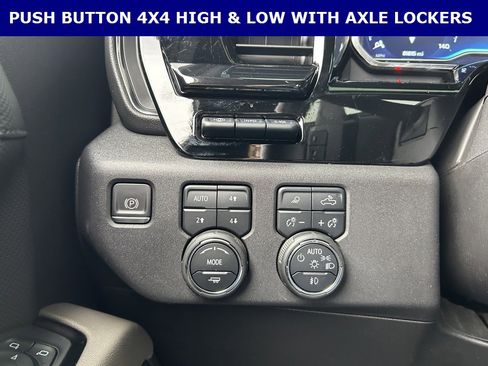 Used 2023 Chevrolet Silverado 1500 ZR2 w/ Technology Package image 21