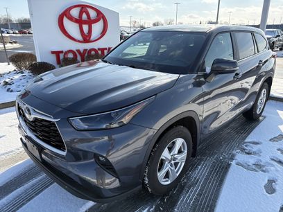 Certified 2025 Toyota Highlander LE