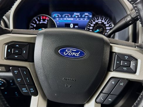 Used 2022 Ford F350 Lariat w/ Lariat Ultimate Package image 11