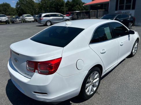 Used 2015 Chevrolet Malibu LT image 11