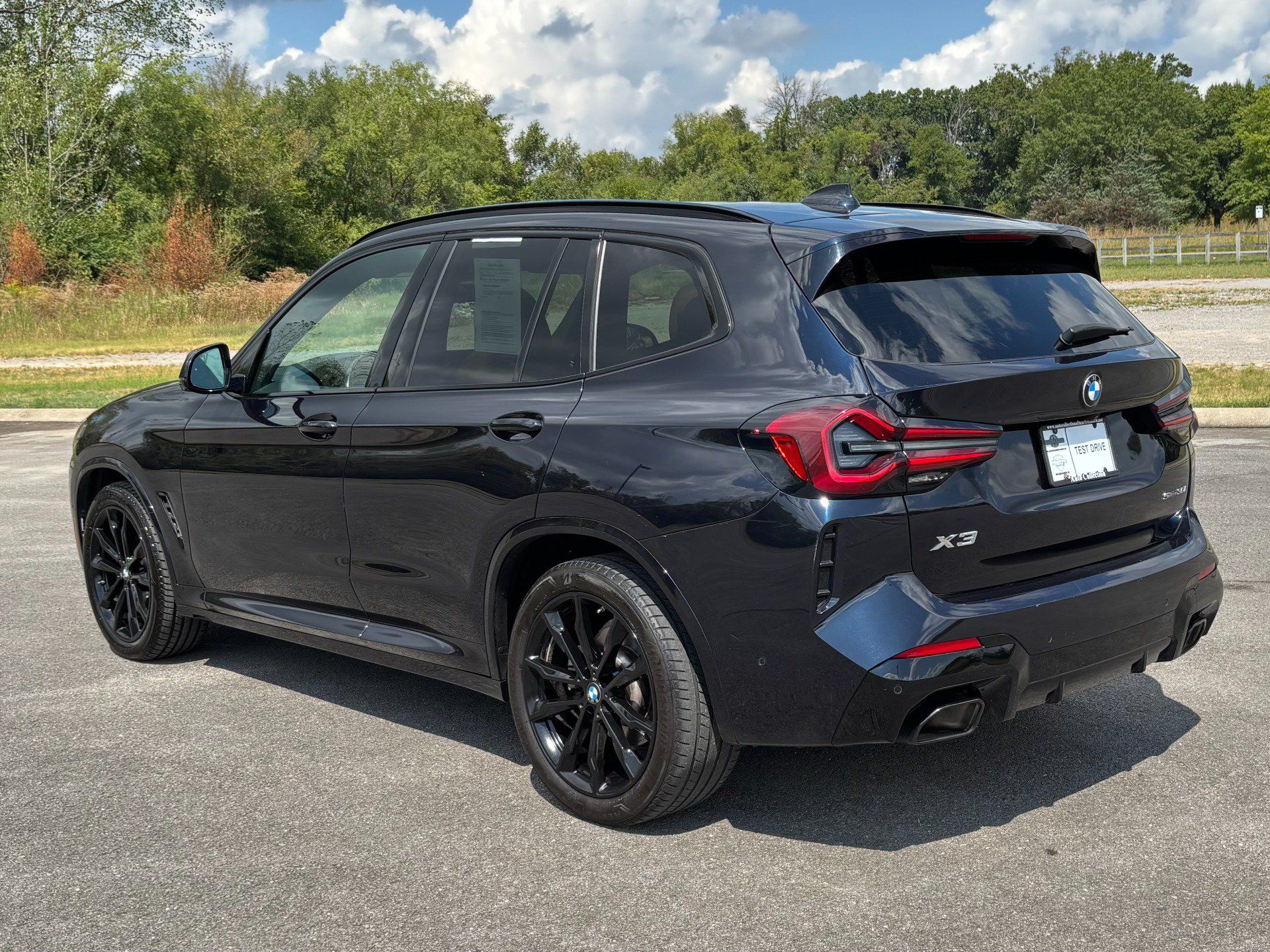 Used 2023 BMW X3 sDrive30i w/ M Sport Package RWD image 4