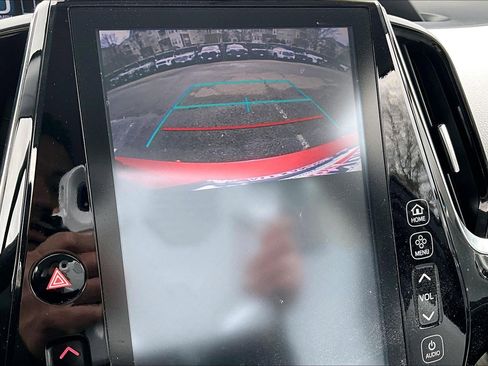 Used 2017 Toyota Prius Prime Advanced image 20