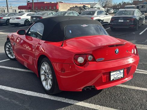 Used 2005 BMW Z4 2.5i image 5