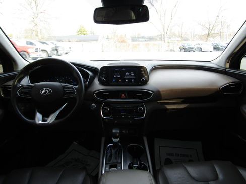 Used 2020 Hyundai Santa Fe SEL w/ Convenience + Premium Package image 9