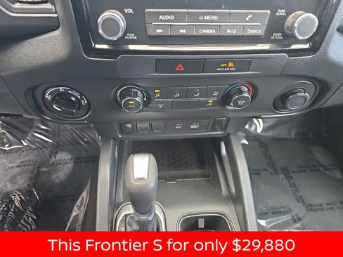 Used 2023 Nissan Frontier S w/ Tow Package image 28