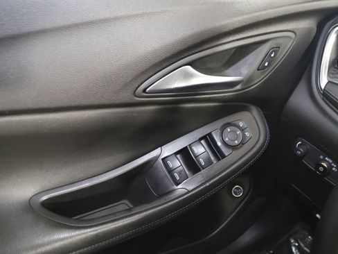 Used 2025 Buick Encore GX Sport Touring AWD/4WD image 30