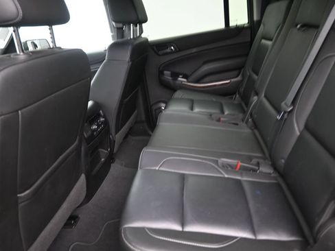 Used 2019 Chevrolet Suburban LT AWD/4WD image 14