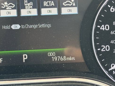 Used 2019 Toyota Avalon Limited w/ Advanced Safety Package image 23