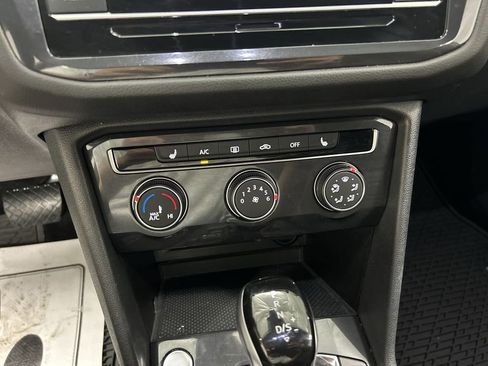 Used 2024 Volkswagen Tiguan S image 16