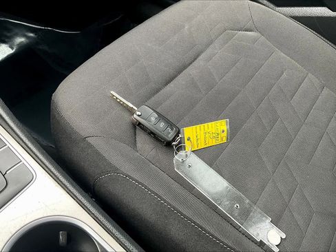 Used 2020 Volkswagen Passat 2.0T S image 14