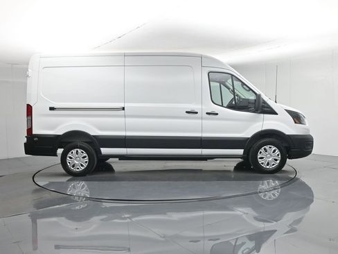New 2026 Ford E-Transit 148 Medium Roof w/ Load Area Protection Package RWD image 21
