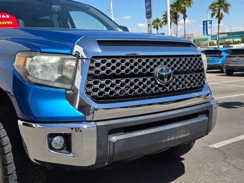 Used 2018 Toyota Tundra SR5 w/ SR5 Upgrade Package image 8