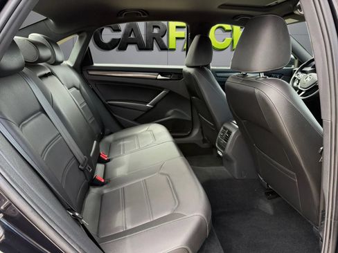 Used 2022 Volkswagen Passat 2.0T R-Line FWD image 20