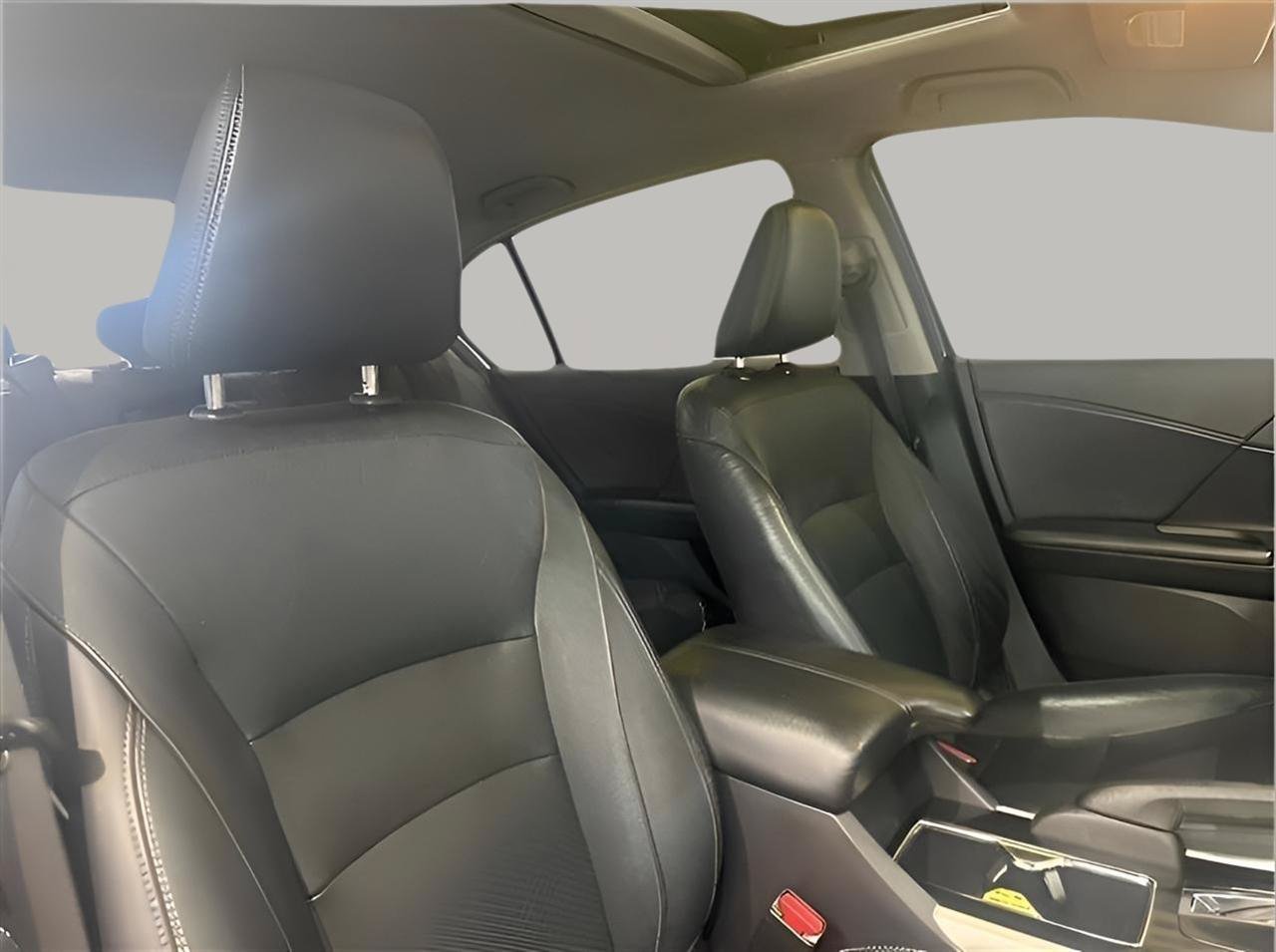 Used 2017 Honda Accord EX-L image 24