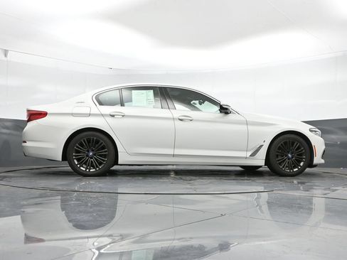 Used 2019 BMW 530e xDrive w/ Convenience Package AWD/4WD image 43