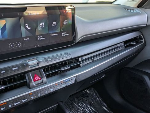 Used 2025 Kia K4 LXS image 15