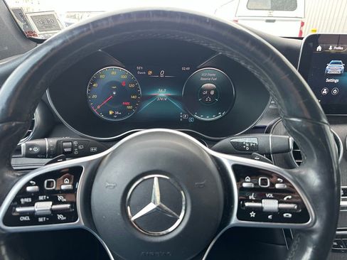 Used 2022 Mercedes-Benz GLC 300 4MATIC image 9