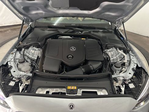 Used 2025 Mercedes-Benz C 300 Sedan image 30