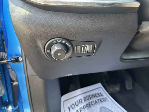 Used 2022 Jeep Compass Limited image 18