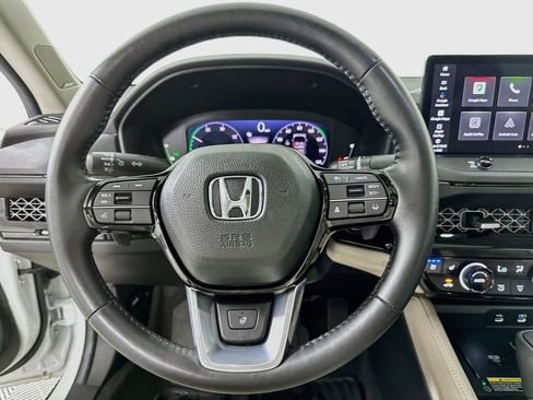 Used 2025 Honda Accord Touring image 18