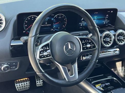 Certified 2022 Mercedes-Benz GLA 250 4MATIC image 21