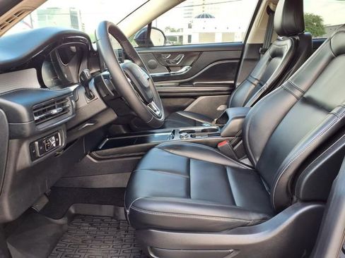 Certified 2023 Lincoln Corsair FWD image 4