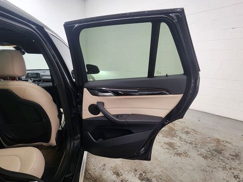 Used 2017 BMW X1 xDrive28i image 36