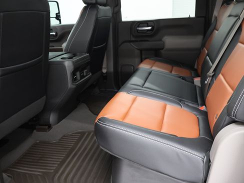 Used 2023 Chevrolet Silverado 3500 LT w/ All Star Edition AWD/4WD image 9
