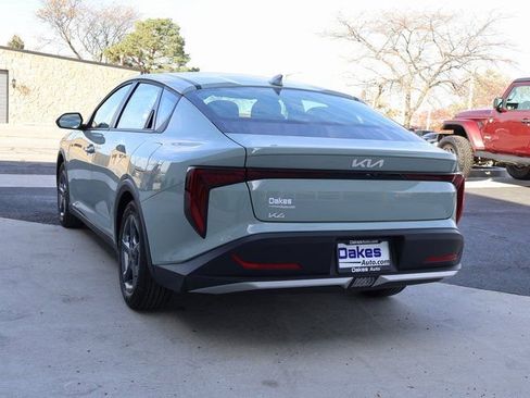 New 2025 Kia K4 LXS image 5
