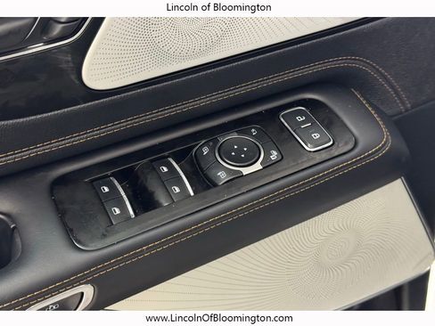 Certified 2025 Lincoln Aviator Black Label image 19