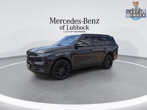 Used 2025 Lincoln Navigator Reserve w/ Jet Appearance Package AWD/4WD image 4