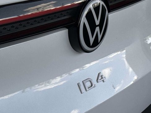 Used 2023 Volkswagen ID.4 Pro S RWD image 10